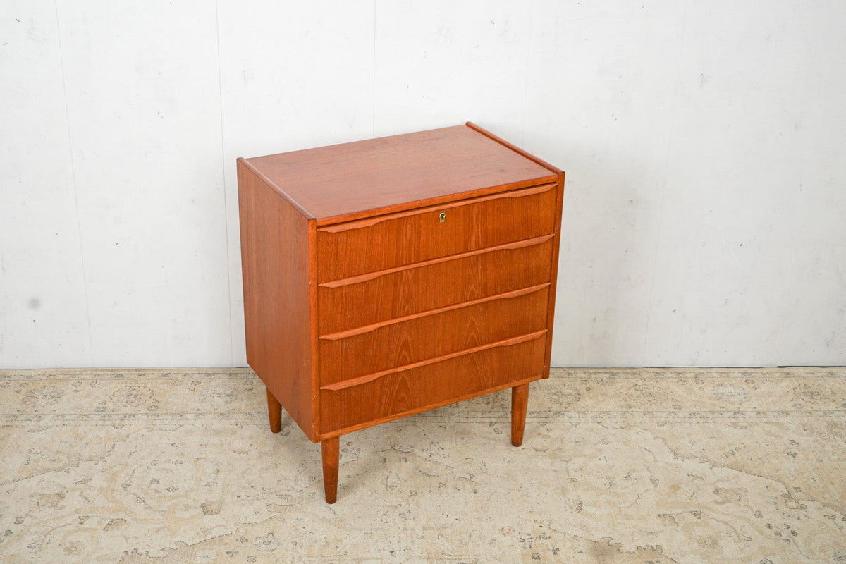Commode à tiroirs vintage en teck marron danois