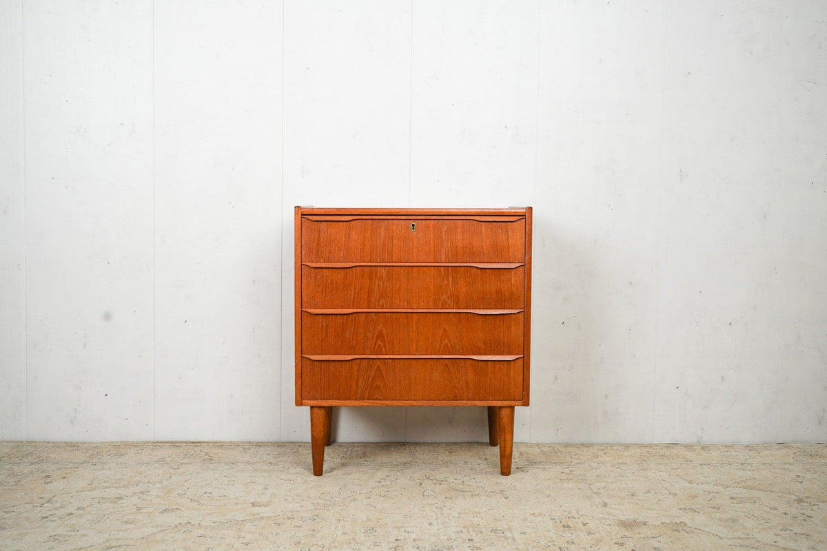Commode à tiroirs vintage en teck marron danois