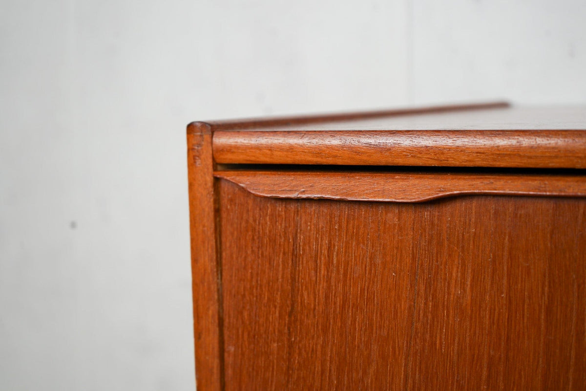 Commode à tiroirs vintage en teck marron danois