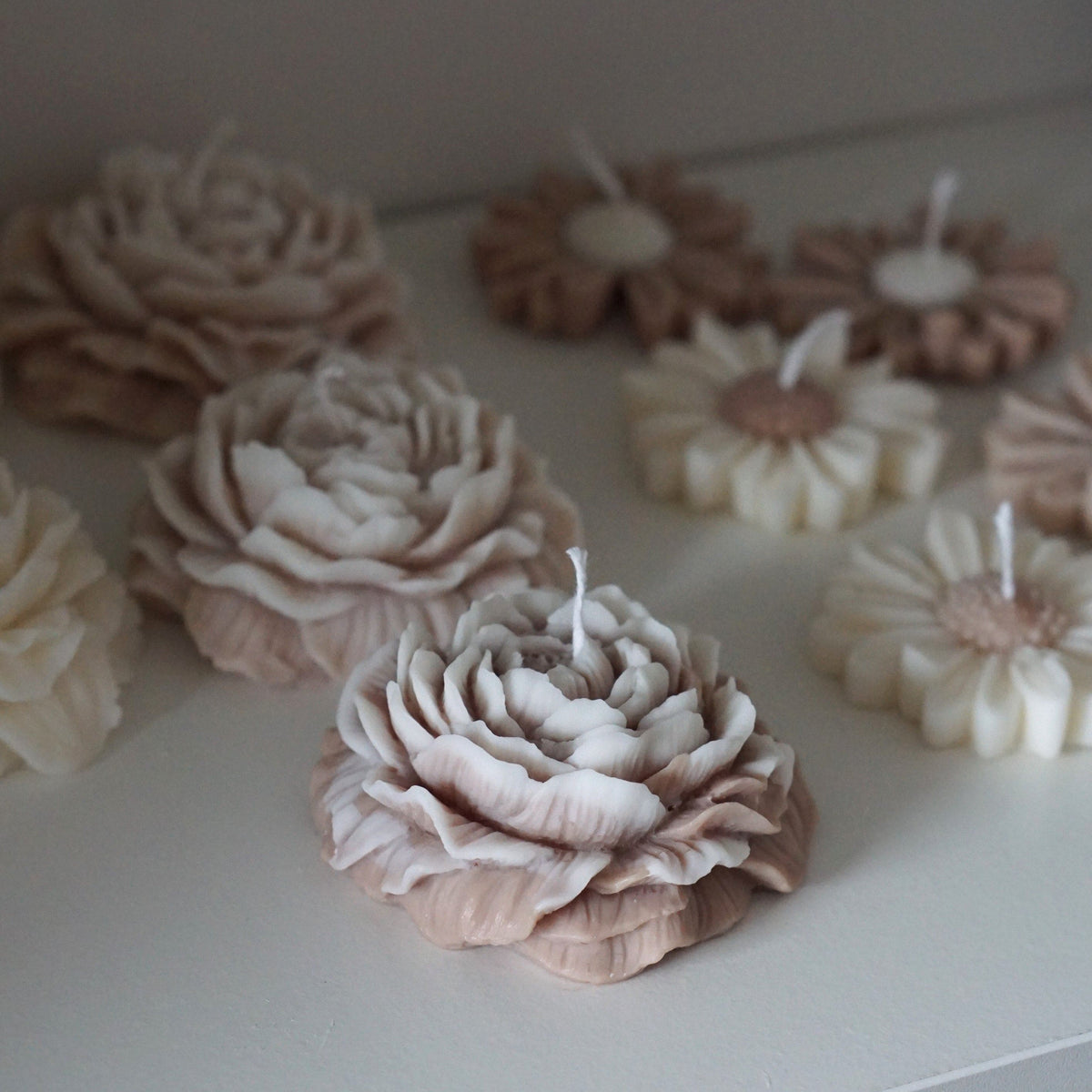 Handmade candle roses rapeseed wax from Germany vegan without fragrance