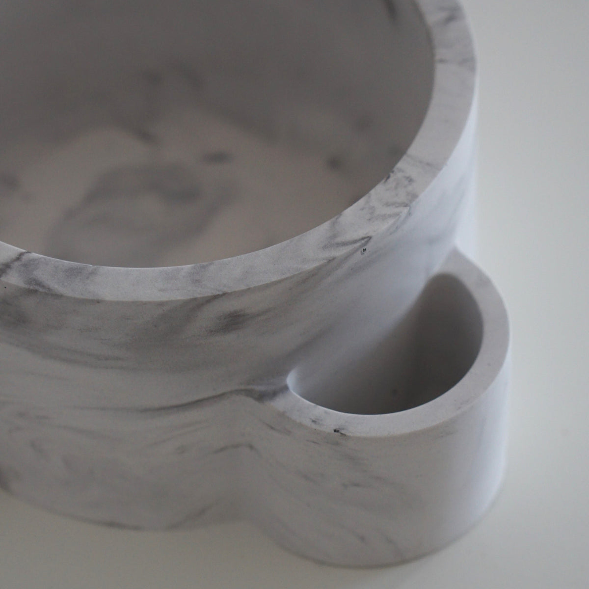 Handgefertigte Schale Inuti von Inuti 16x14x6,5cm