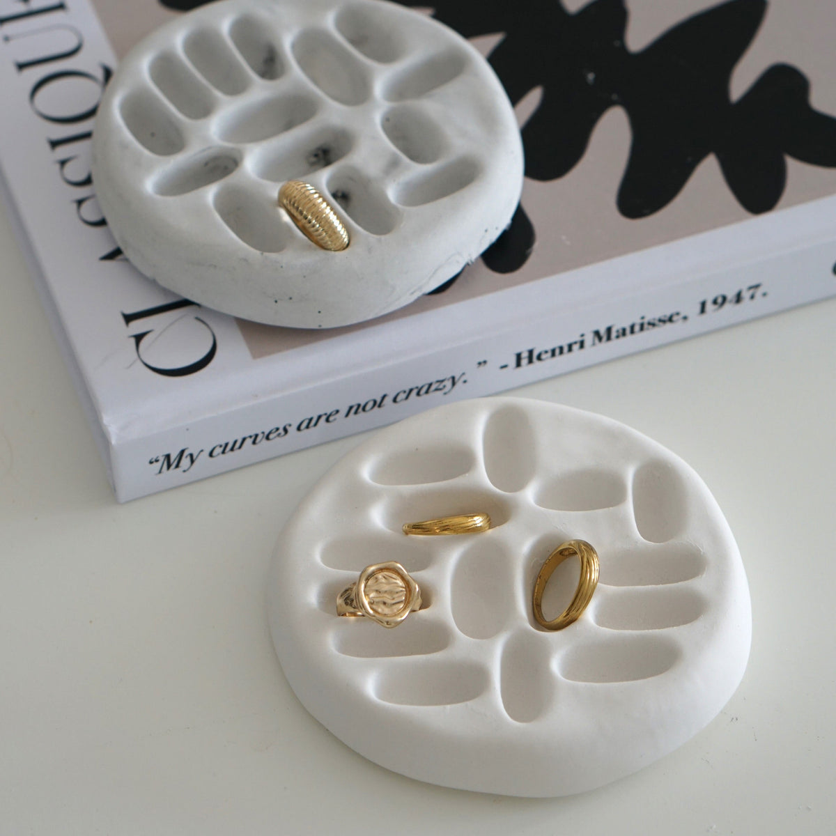 Handmade Inuti Bowl by MAOMI