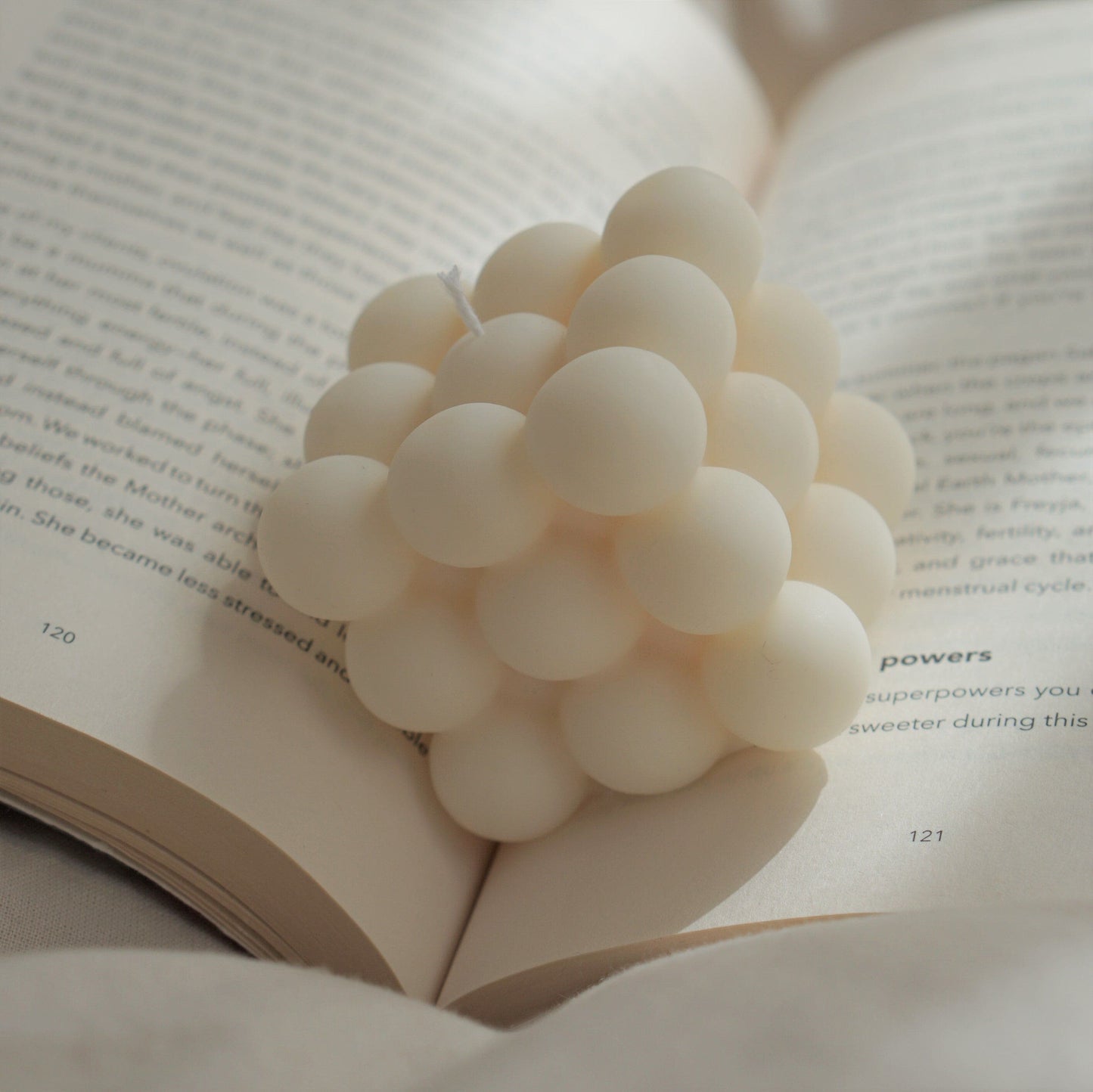 Bougie Bubble au design artisanal neuf