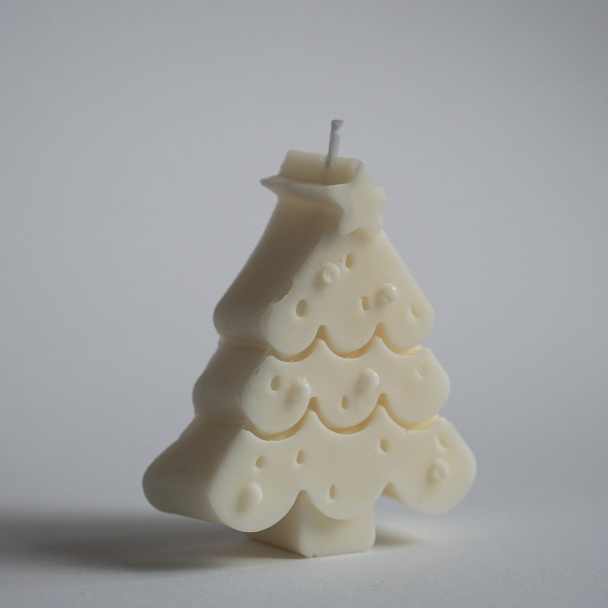 Handgefertigte Design-Kerze Tannenbaum klein