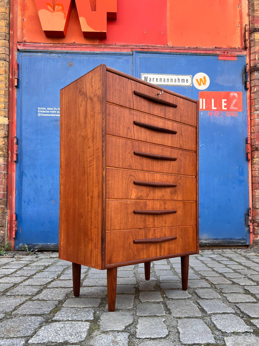 Vintage Kommode Teak mit Schloss aus Dänemark