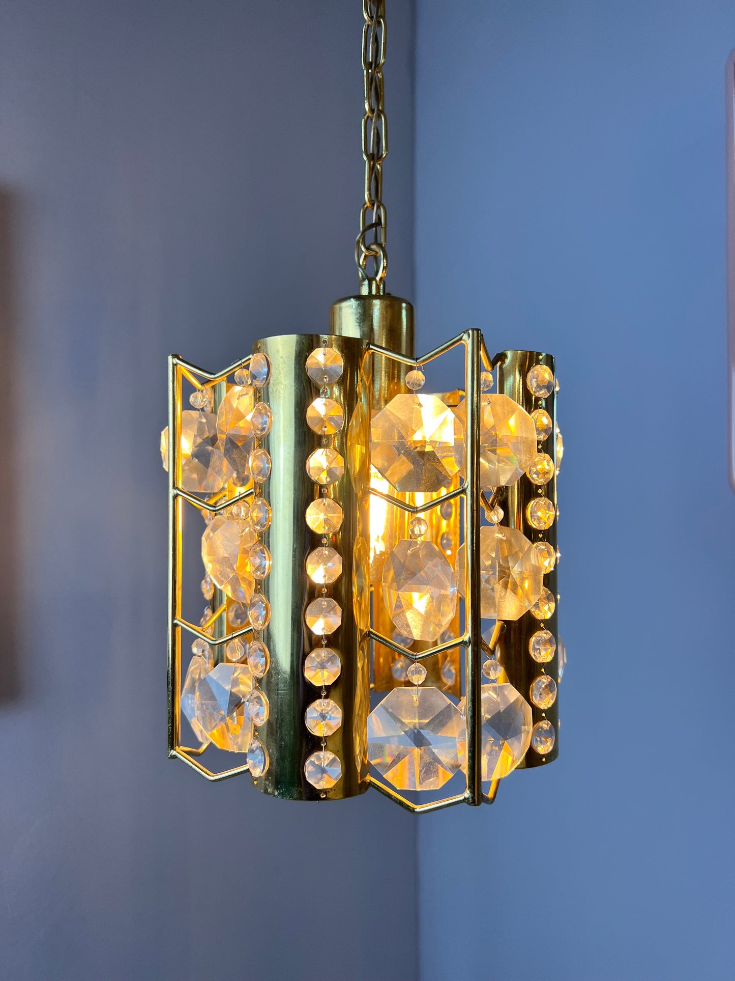 Vintage Hängelampe Messing Kristalle von Palwa