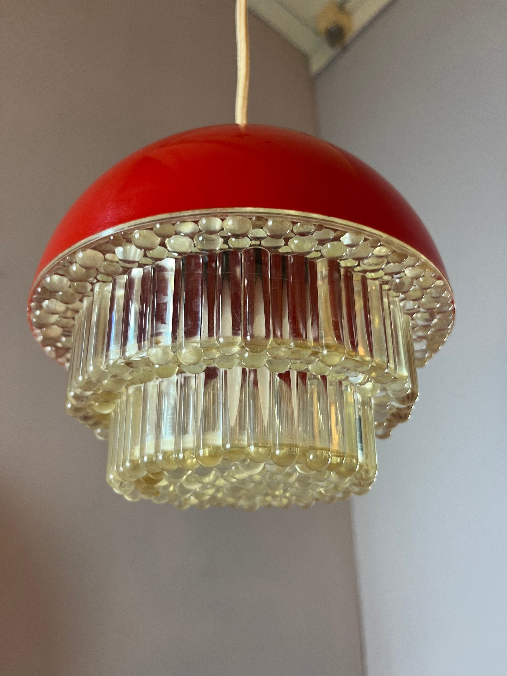 Hängelampe rot Kunststoff