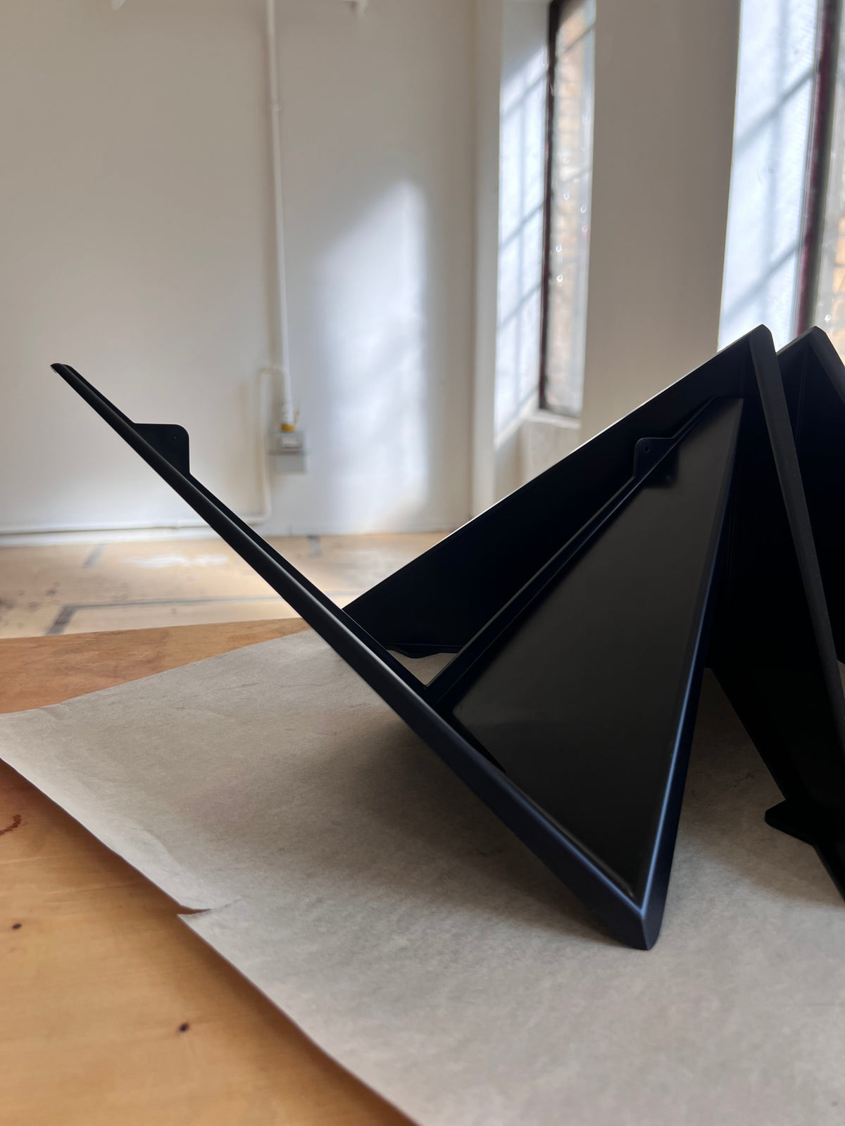 Étagère vintage « Butterfly » noire par Paul Cadovius Lot de 3