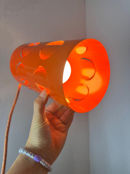 Vintage Hängelampe orange Metall von Raak Amsterdam