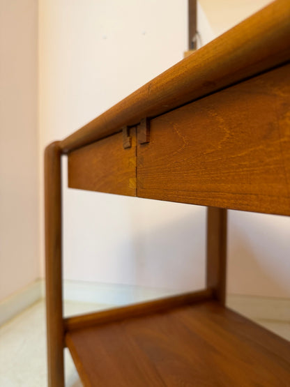 Beistelltisch Teak mit Schubladen und Ablage aus Dänemark