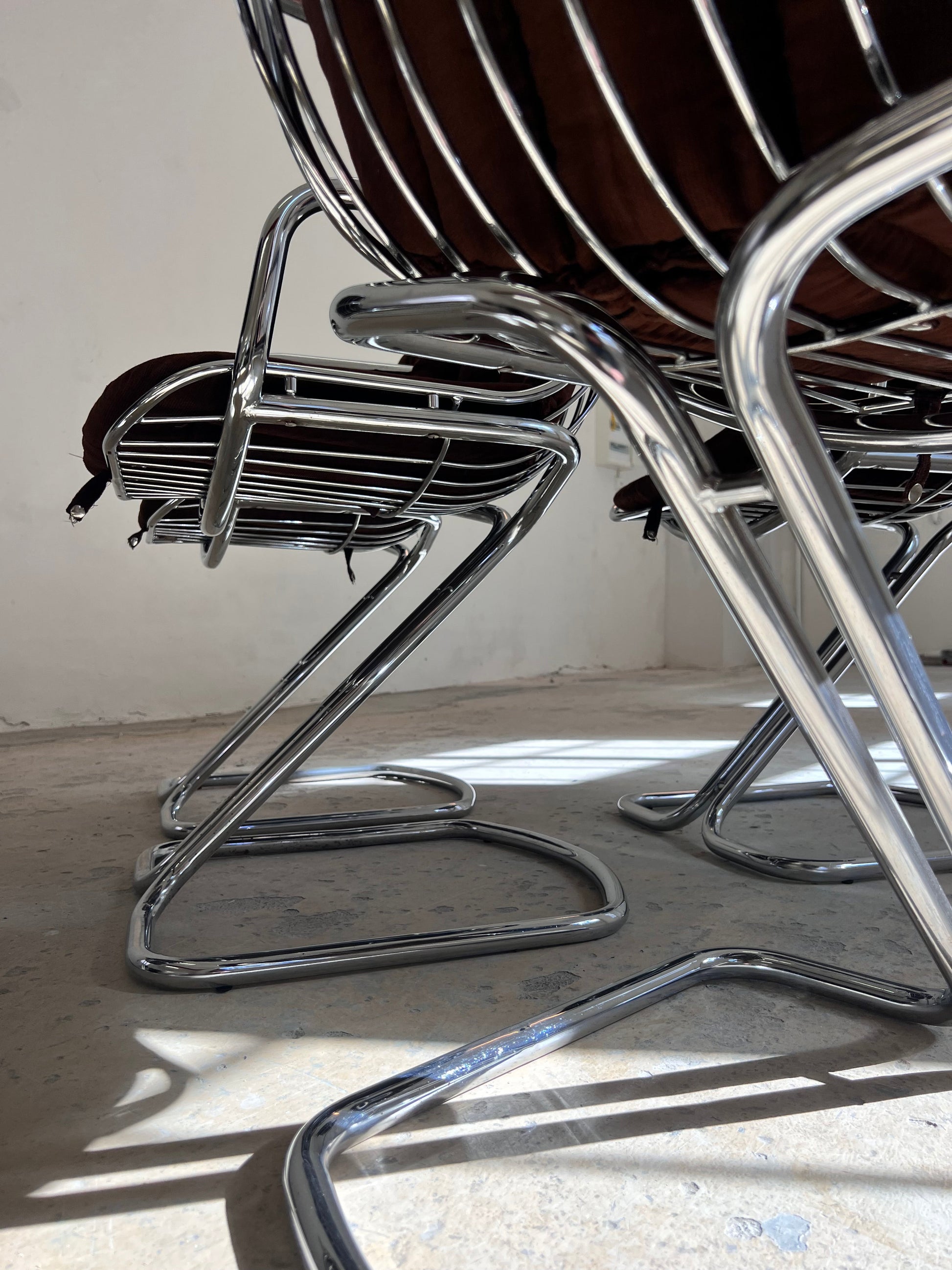 Vintage Freischwinger von Gastone Rinaldi für Rima Chrom braunes Sitzkissen