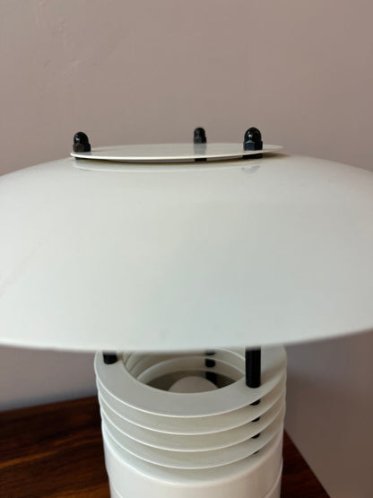 Lampe de table vintage en métal blanc par Jørgen Buchwald pour Laterna Danica