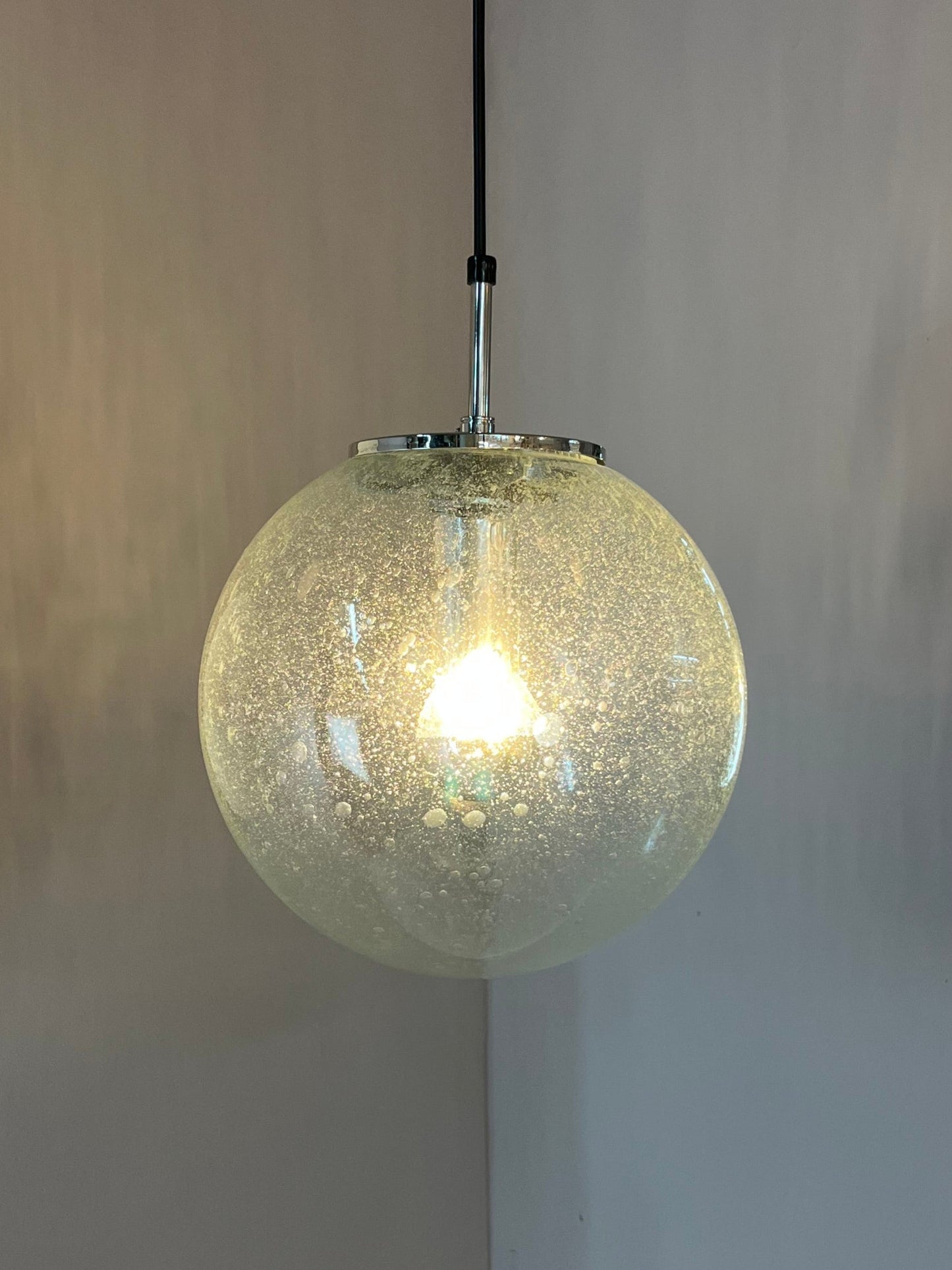 Vintage Kugellampe Einschlussglas Chrom von Glashütte Limburg