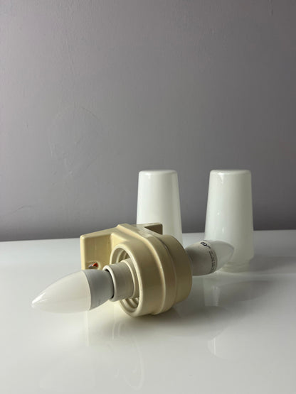 Vintage Wandlampe Modell 6060 von Sigvard Bernadotte für Ifö creme