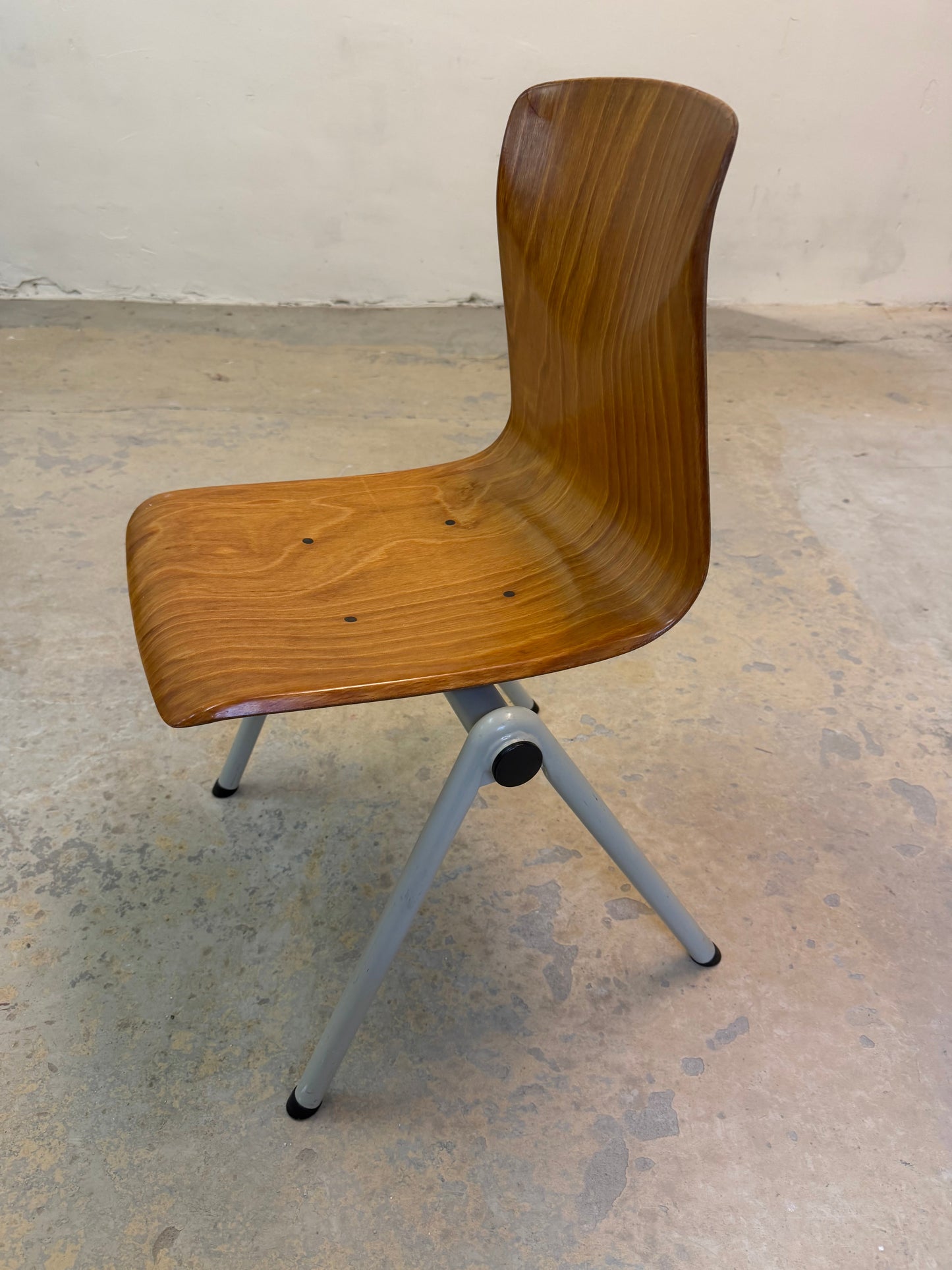 Vintage Bugholzstuhl S30 von Galvanitas