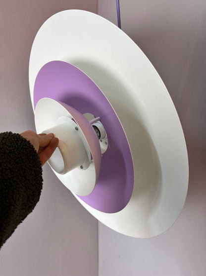 Vintage Lamellenlampe weiß lila von Formlight