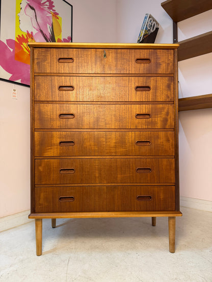 Vintage Kommode Teak mit Schloss aus Dänemark