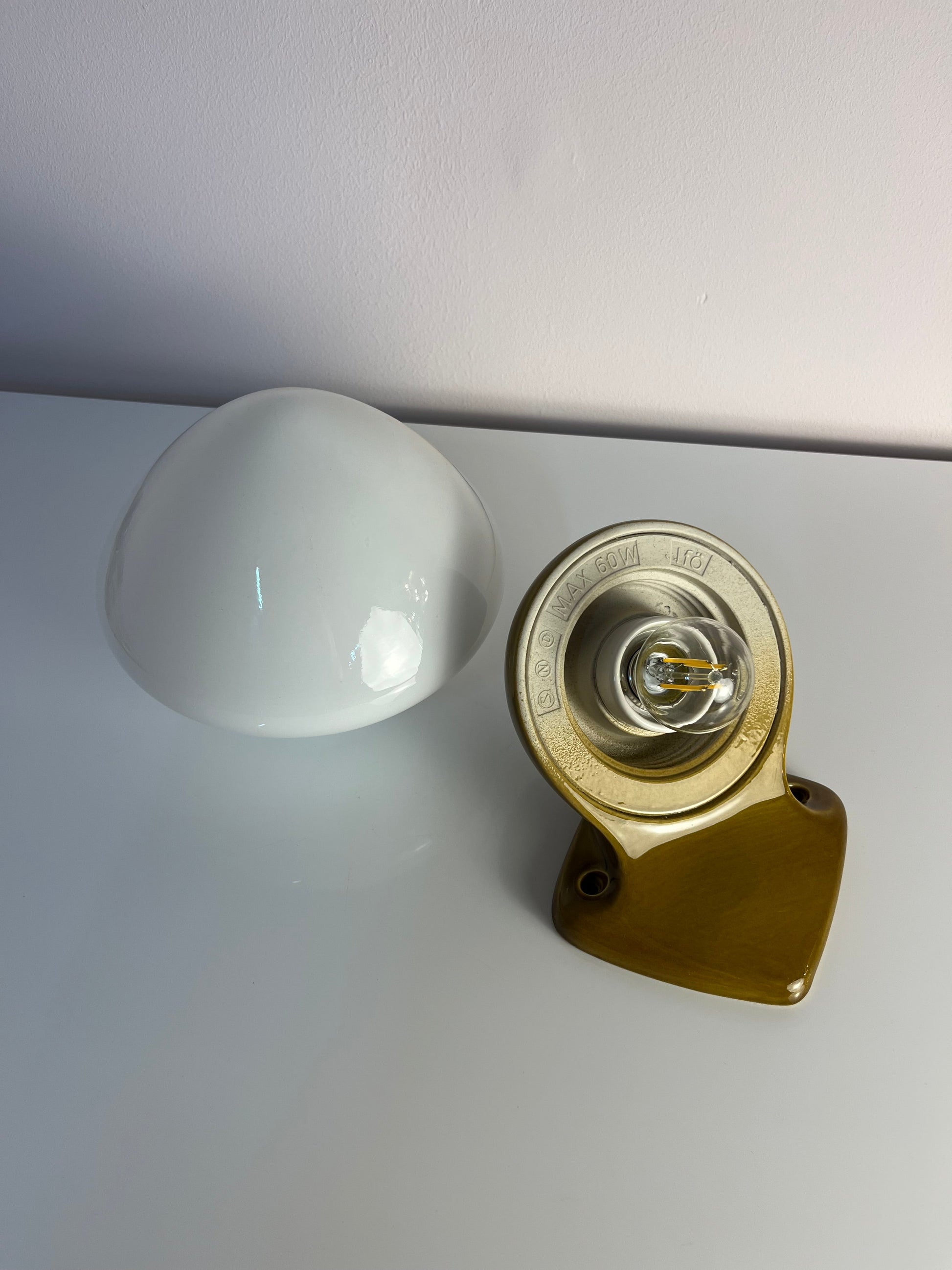 Vintage Wandlampe Modell 6030 von Sigvard Bernadotte für Ifö oliv