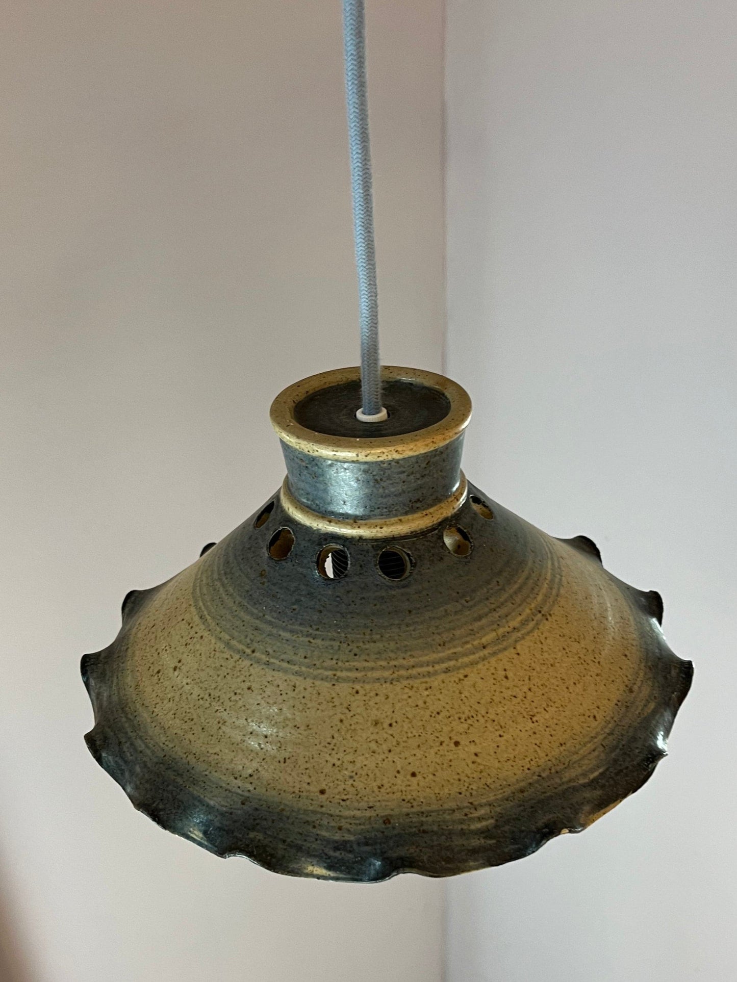 Vintage Hängelampe blau Keramik aus Dänemark