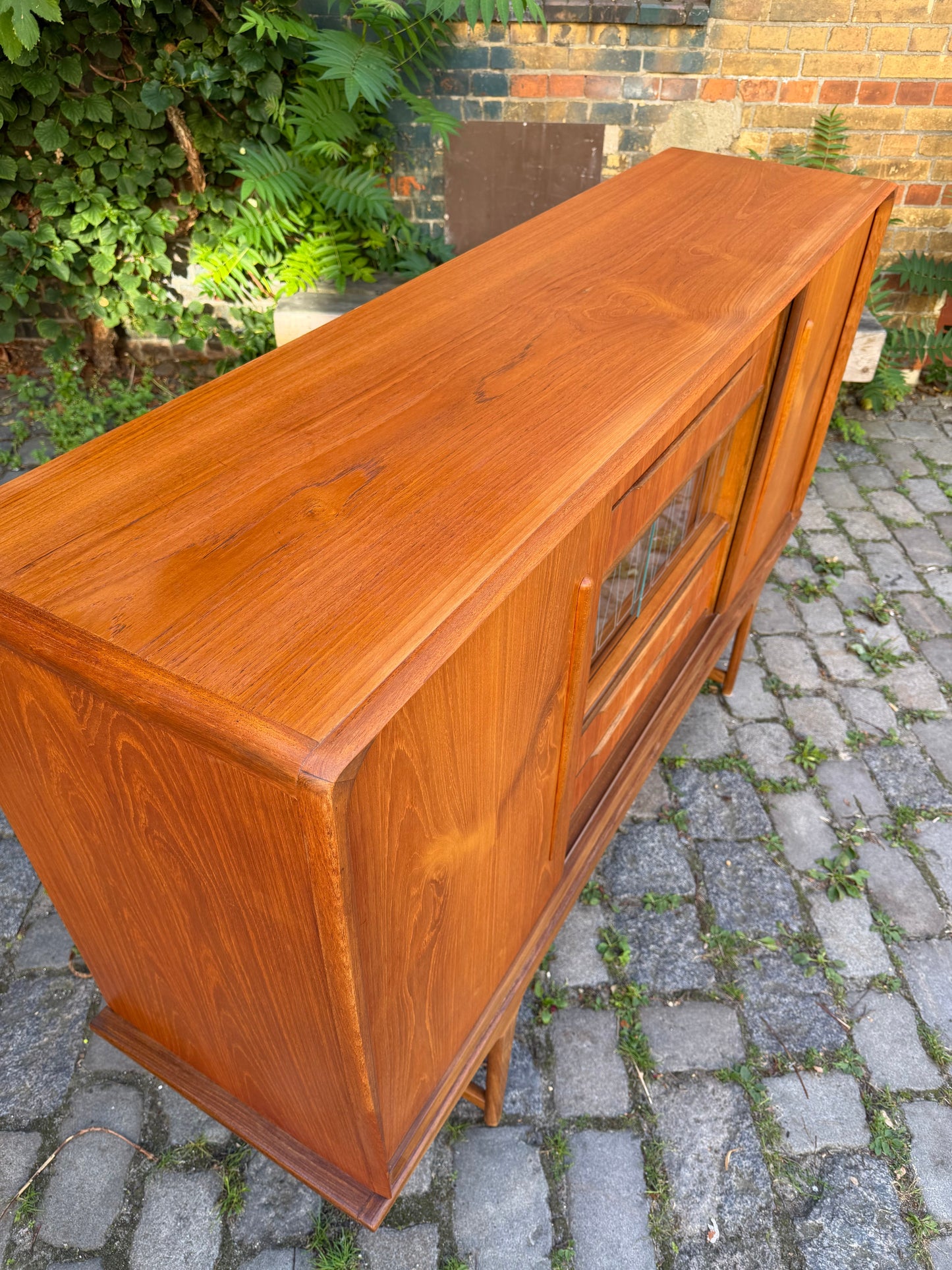 Vintage Highboard Teak mit Vitrine und Minibar aus Dänemark