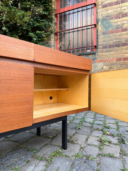 Vintage Sideboard Teak mit Schloss, 240 cm, Mid-Century Modern