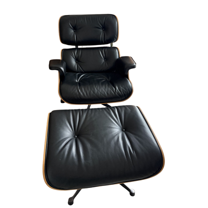 Eames Lounge Chair mit Ottoman von Charles und Ray Eames für Vitra Schwarz