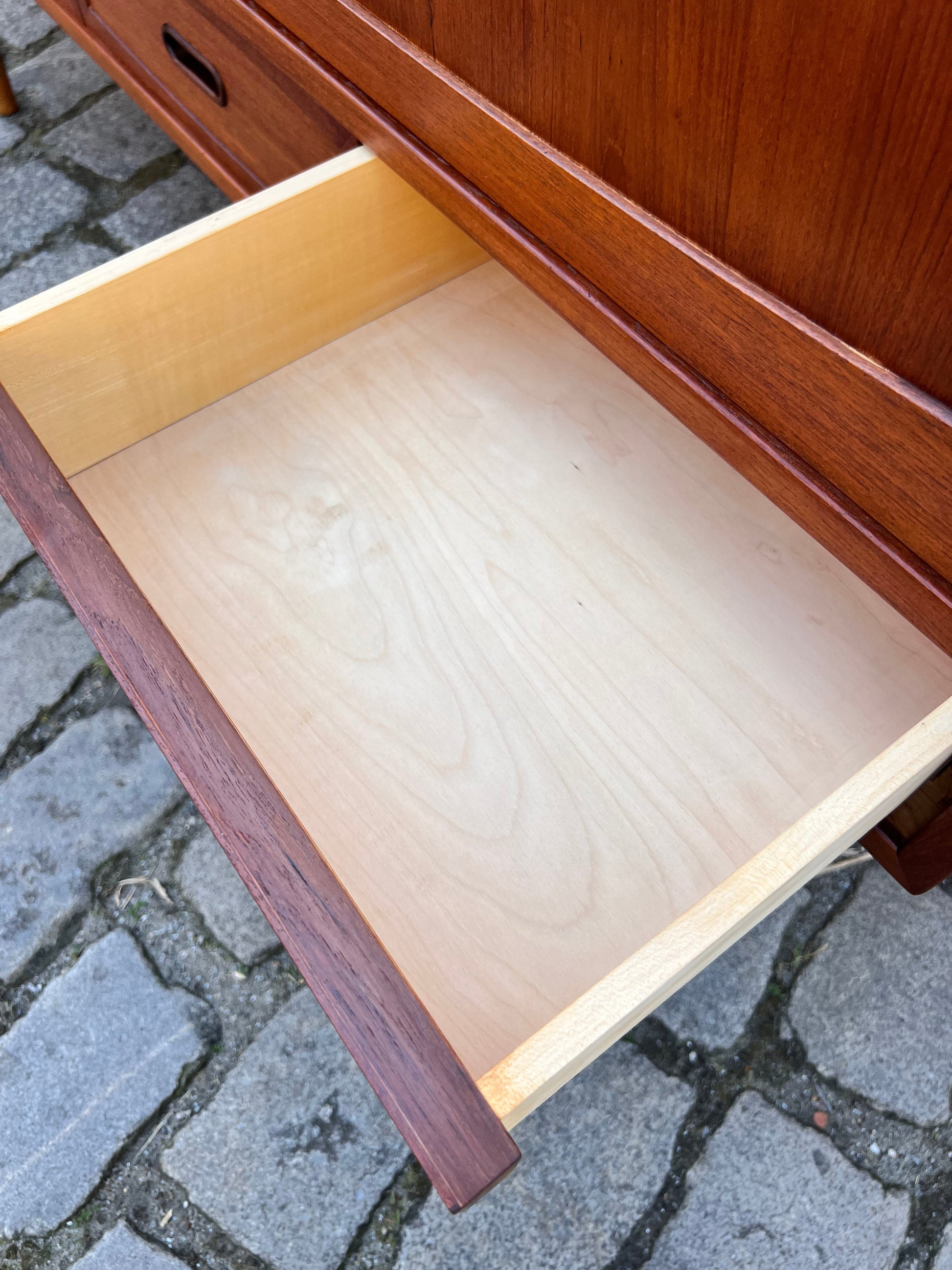 Vintage Highboard Teak aus Dänemark
