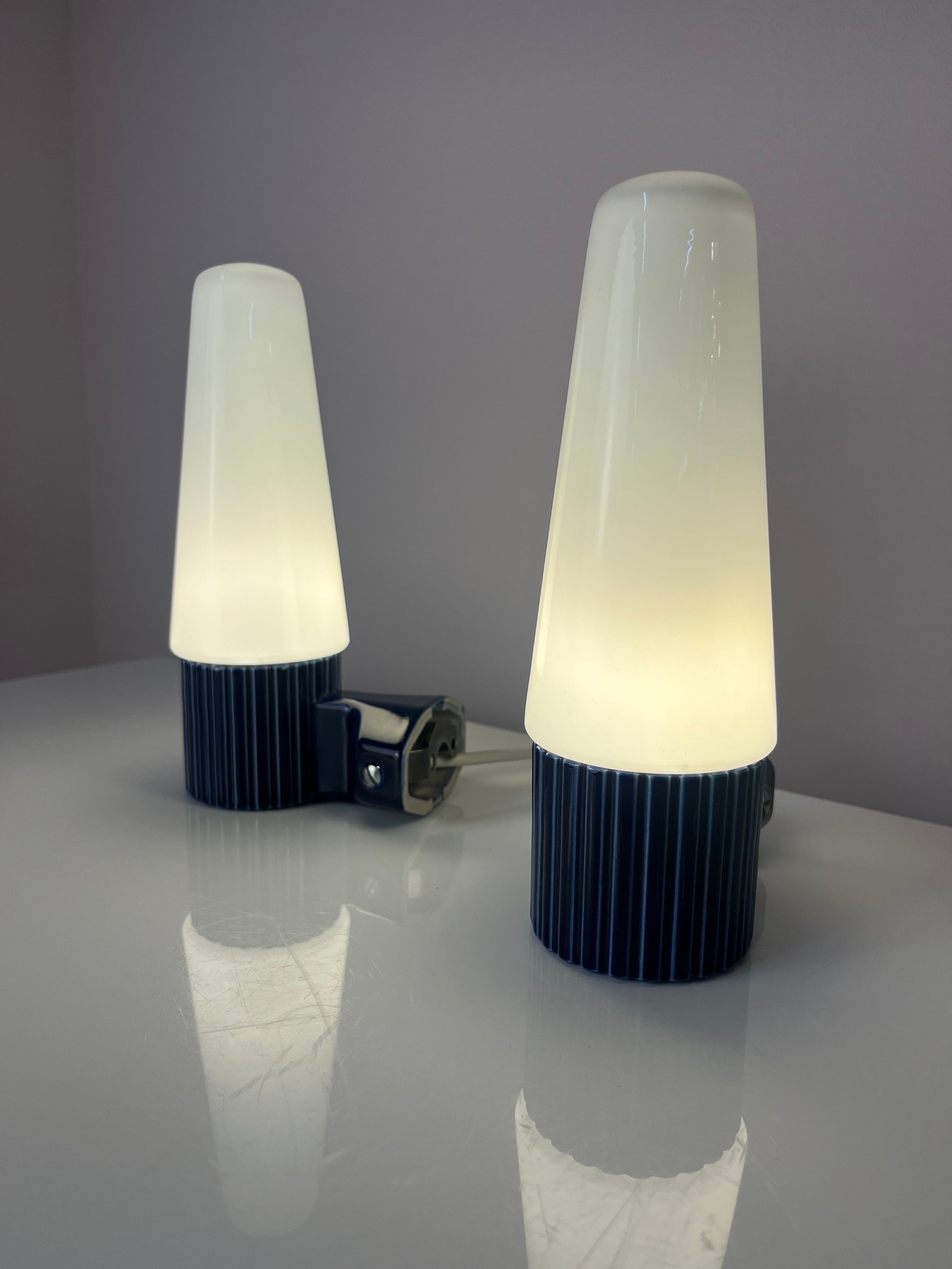 Set von 2 Vintage Wandlampe 6020 von Sigvard Bernadotte für Ifö blau