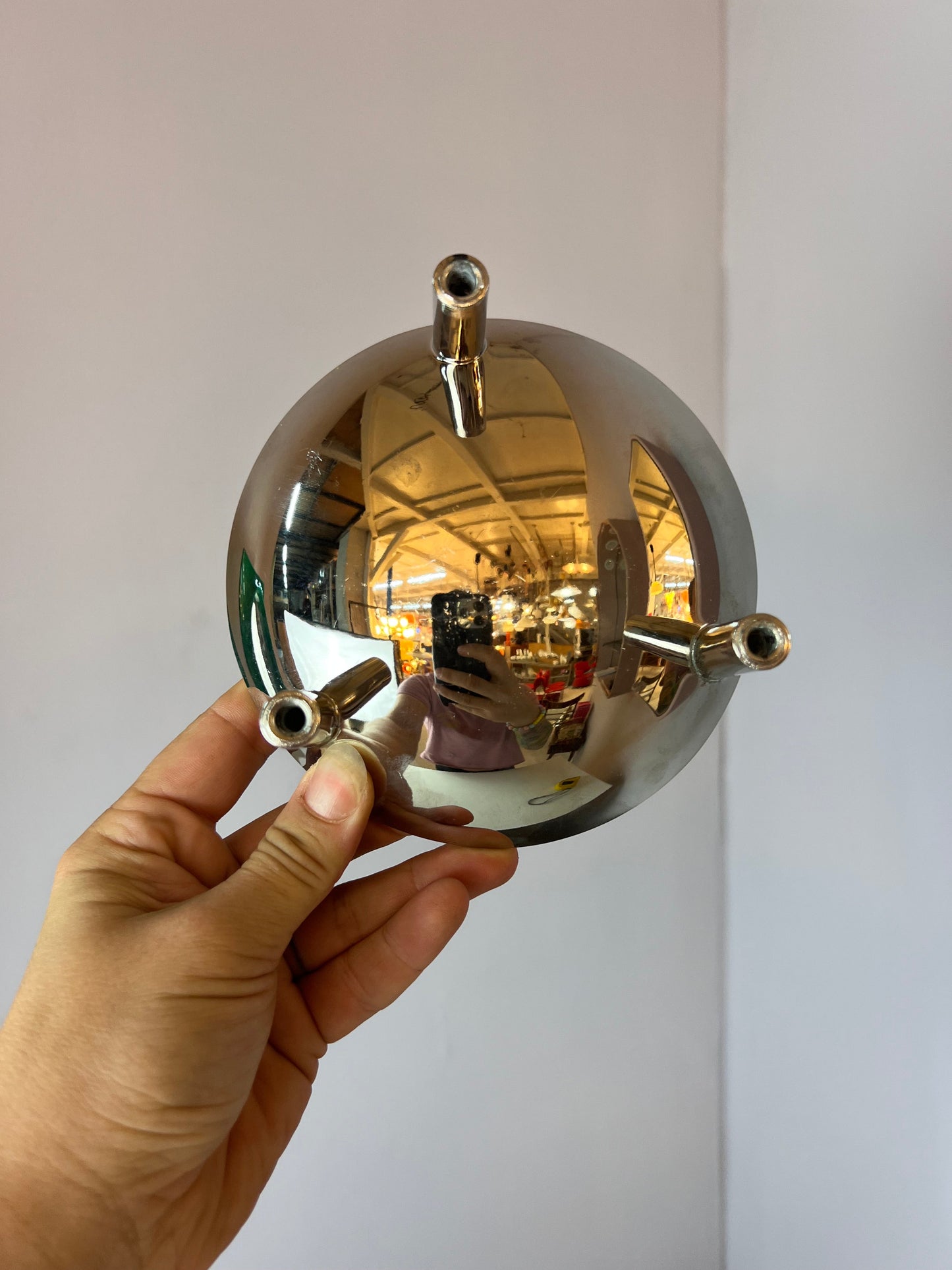 Ashtray made of fabric and nail