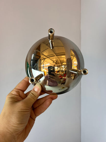 Ashtray made of fabric and nail