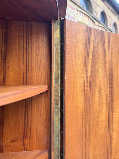 Vintage Eckschrank Teak mit Schloss aus Dänemark