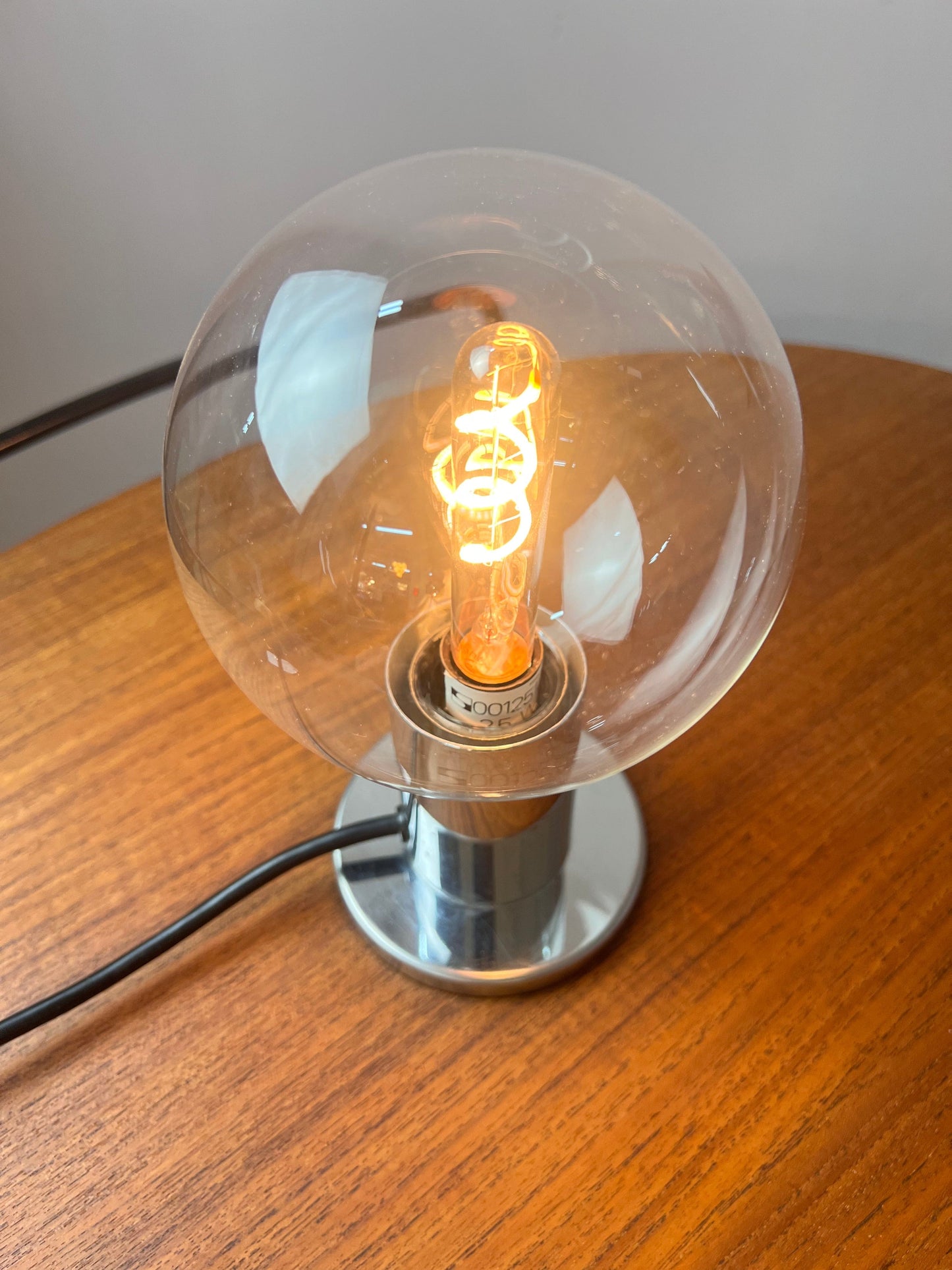 Vintage Tischlampe Big Globe Chrom von Motoko Ishii für STAFF