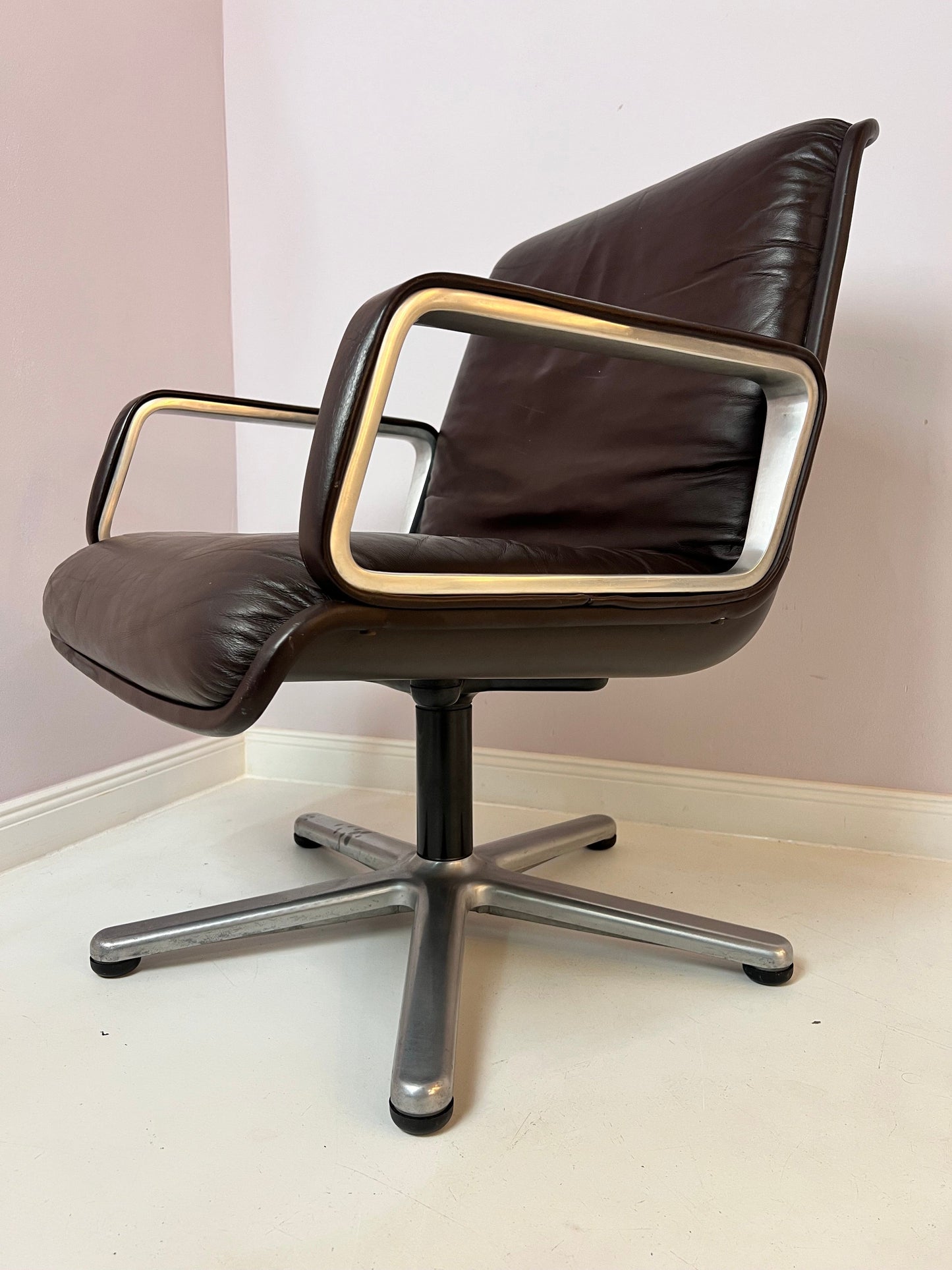 Office chair Delta 2000 by Wilkhahn