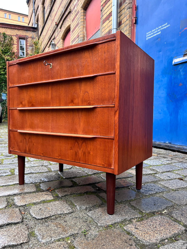 Vintage Kommode Teak mit Schloss aus Dänemark