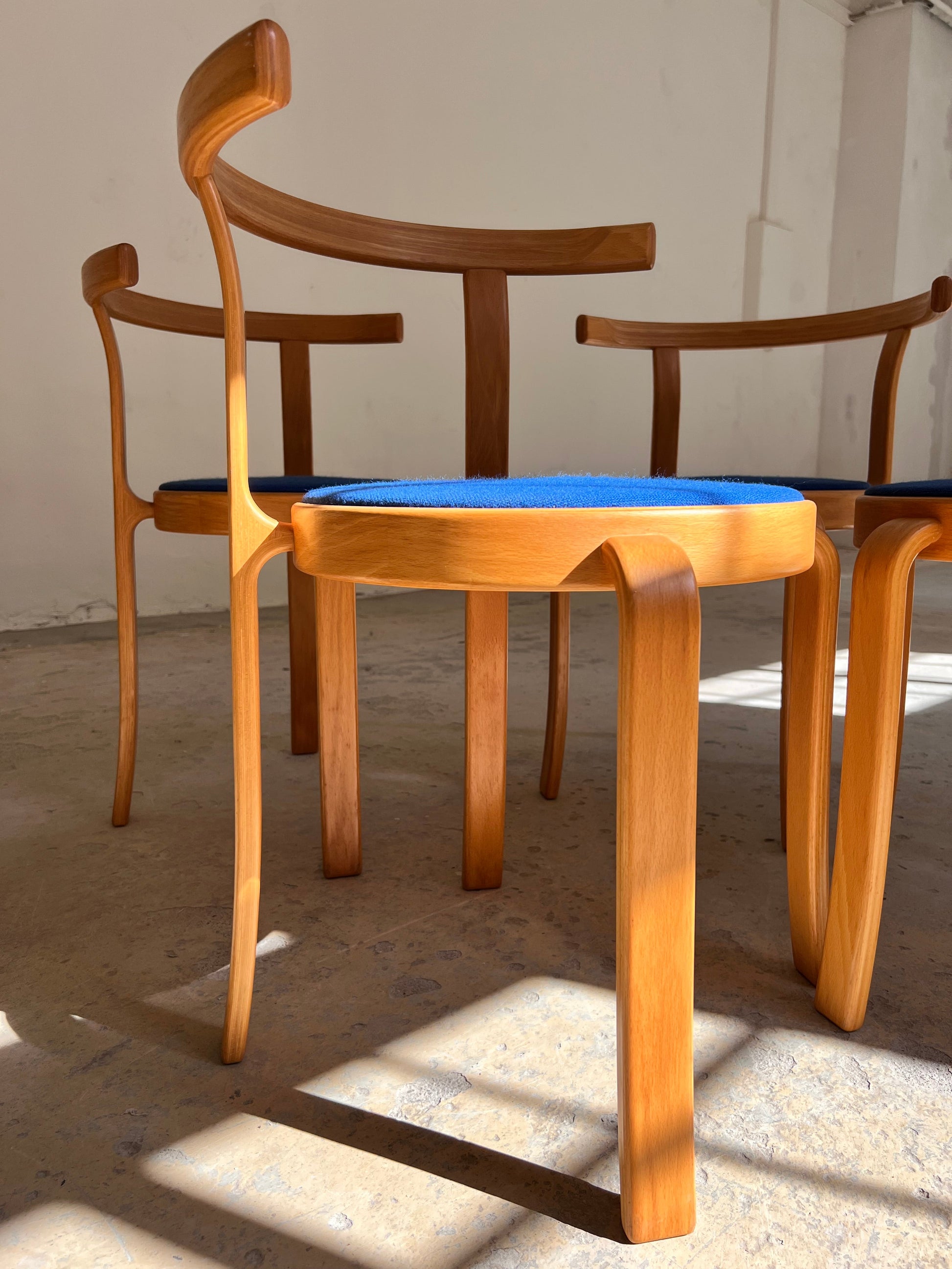 Vintage Armlehnstuhl Serie 8000 von Thygesen und Sørensen für Magnus Olesen blau