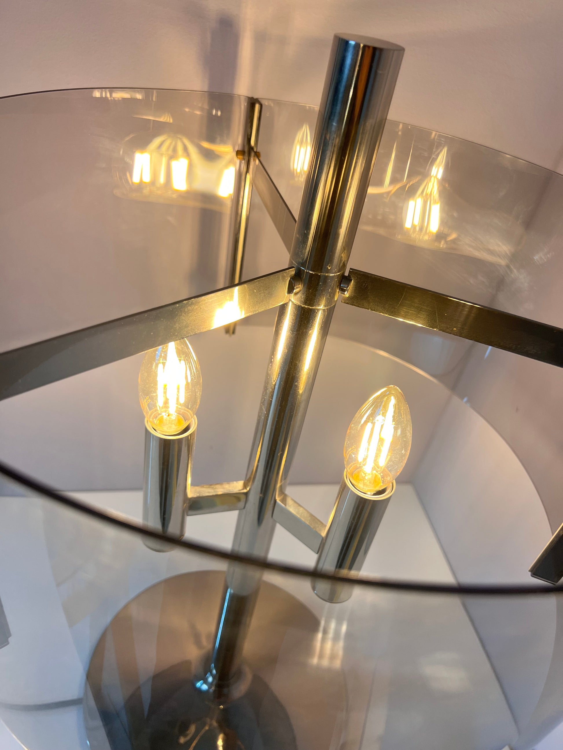 Vintage Tischlampe Chrom und Rauchacryl