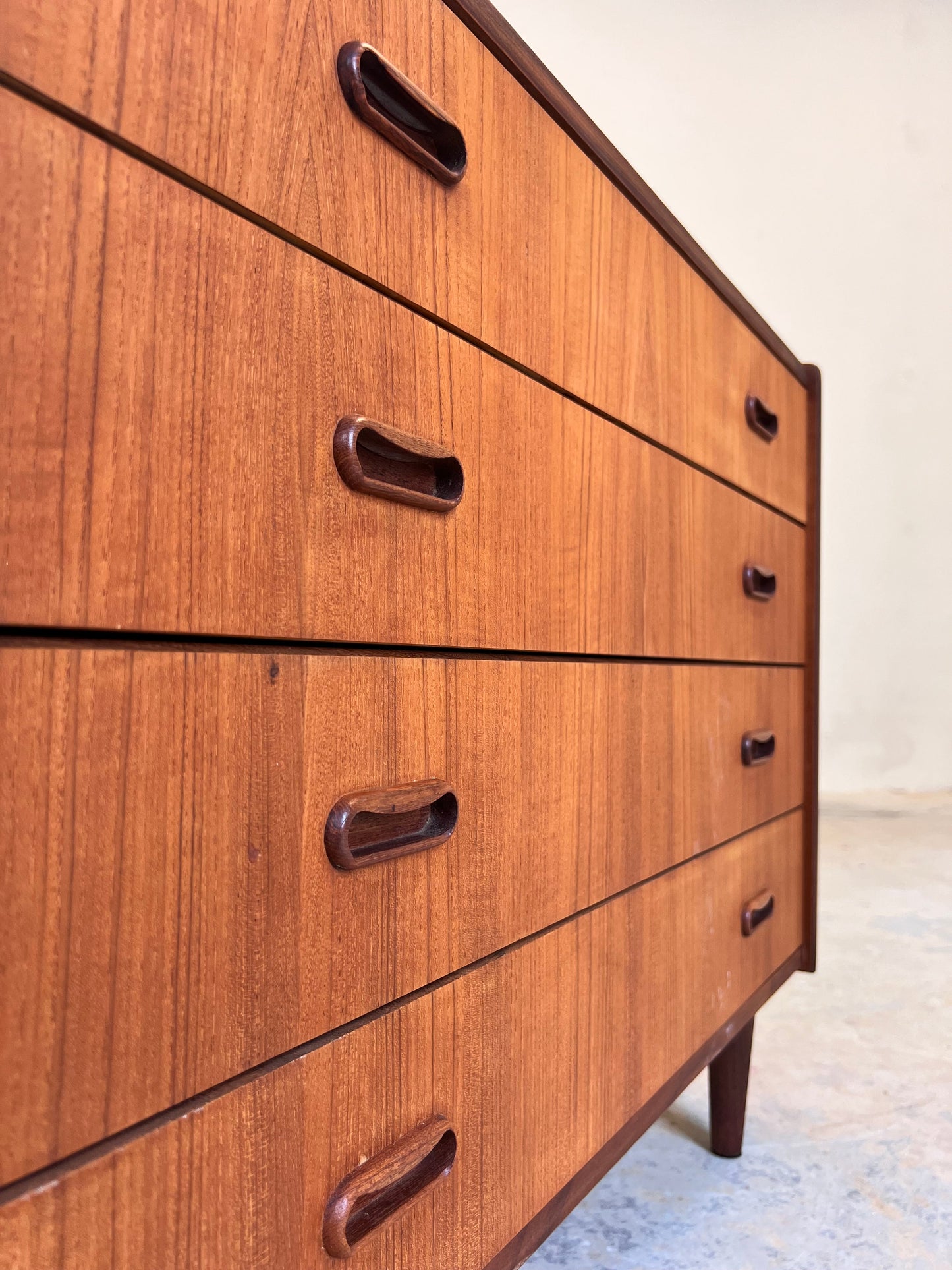 Vintage Kommode Teak zweifarbig aus Dänemark, 60er Jahre