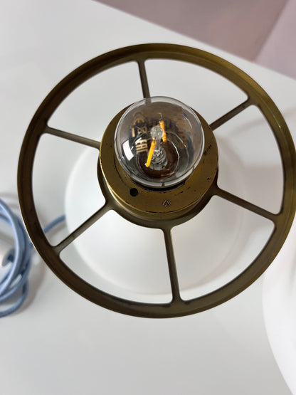 Vintage Tischlampe Mushroom von Glashütte Limburg weiß