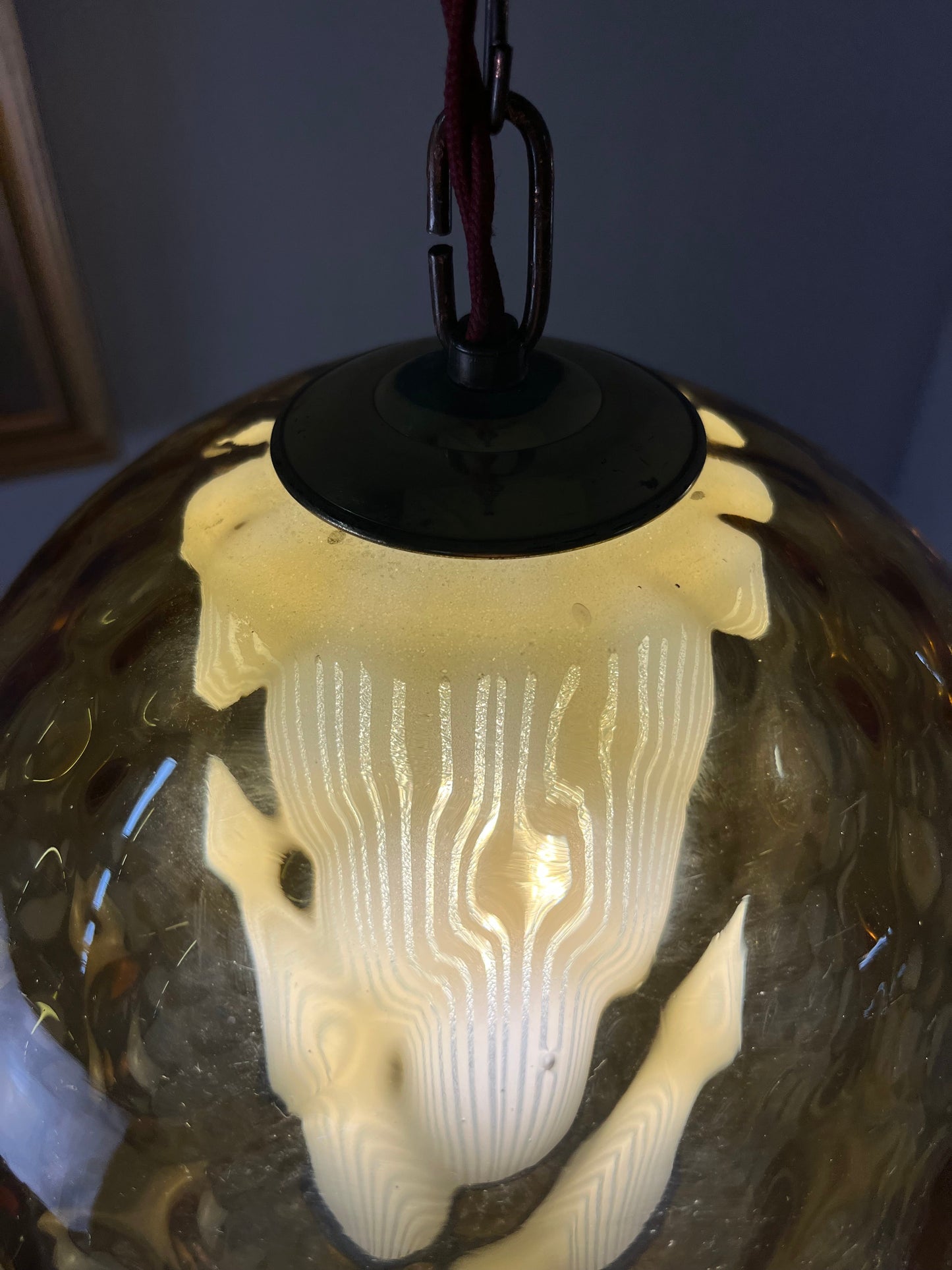 Kugellampe gelb Glas mit Kette aus Dänemark