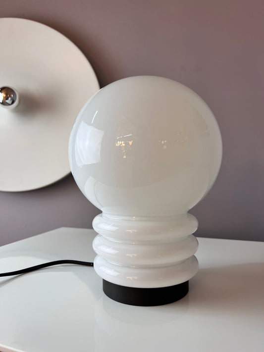 Vintage table lamp glass from Glashütte Limburg white