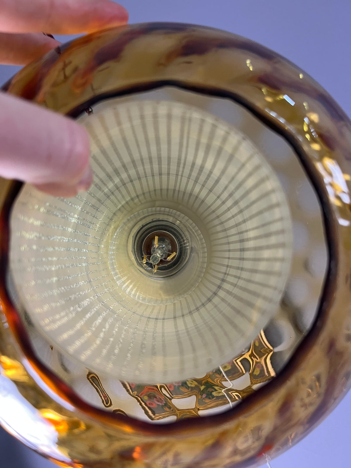 Kugellampe gelb Glas mit Kette aus Dänemark