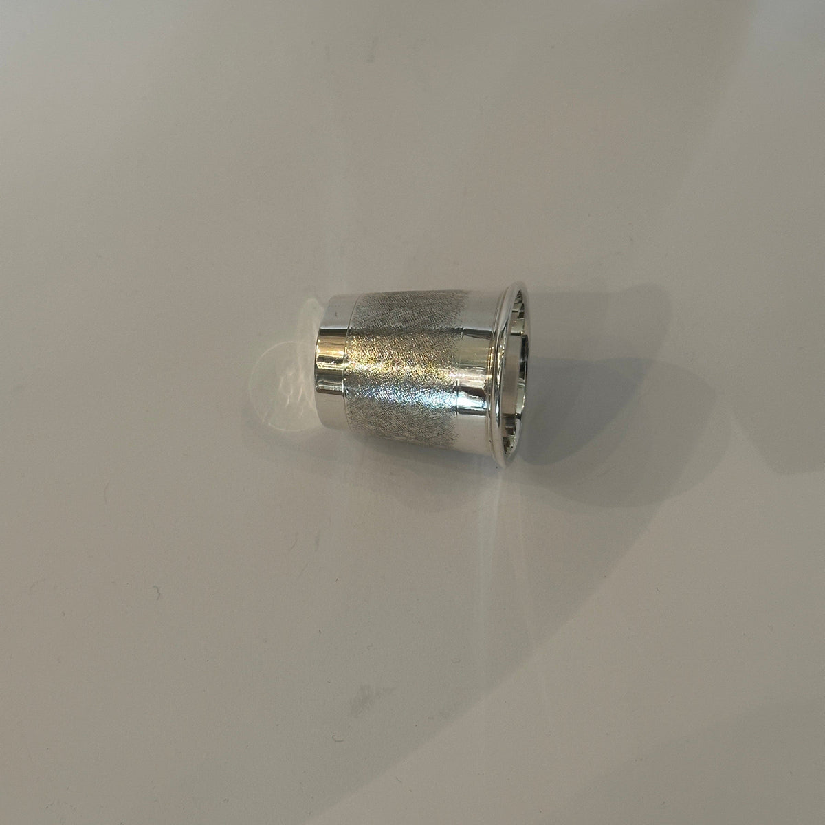 Vintage Silberbecher von Cartier mit Kreuzschraffur-Dekor