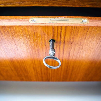 Vintage Kommode von SMI Svensk Möbelindustri