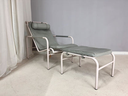 Vintage lounger model Genni by Gabriele Mucchi for Zanotta grey genuine leather