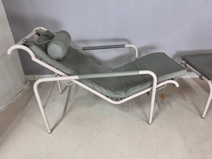 Vintage lounger model Genni by Gabriele Mucchi for Zanotta grey genuine leather