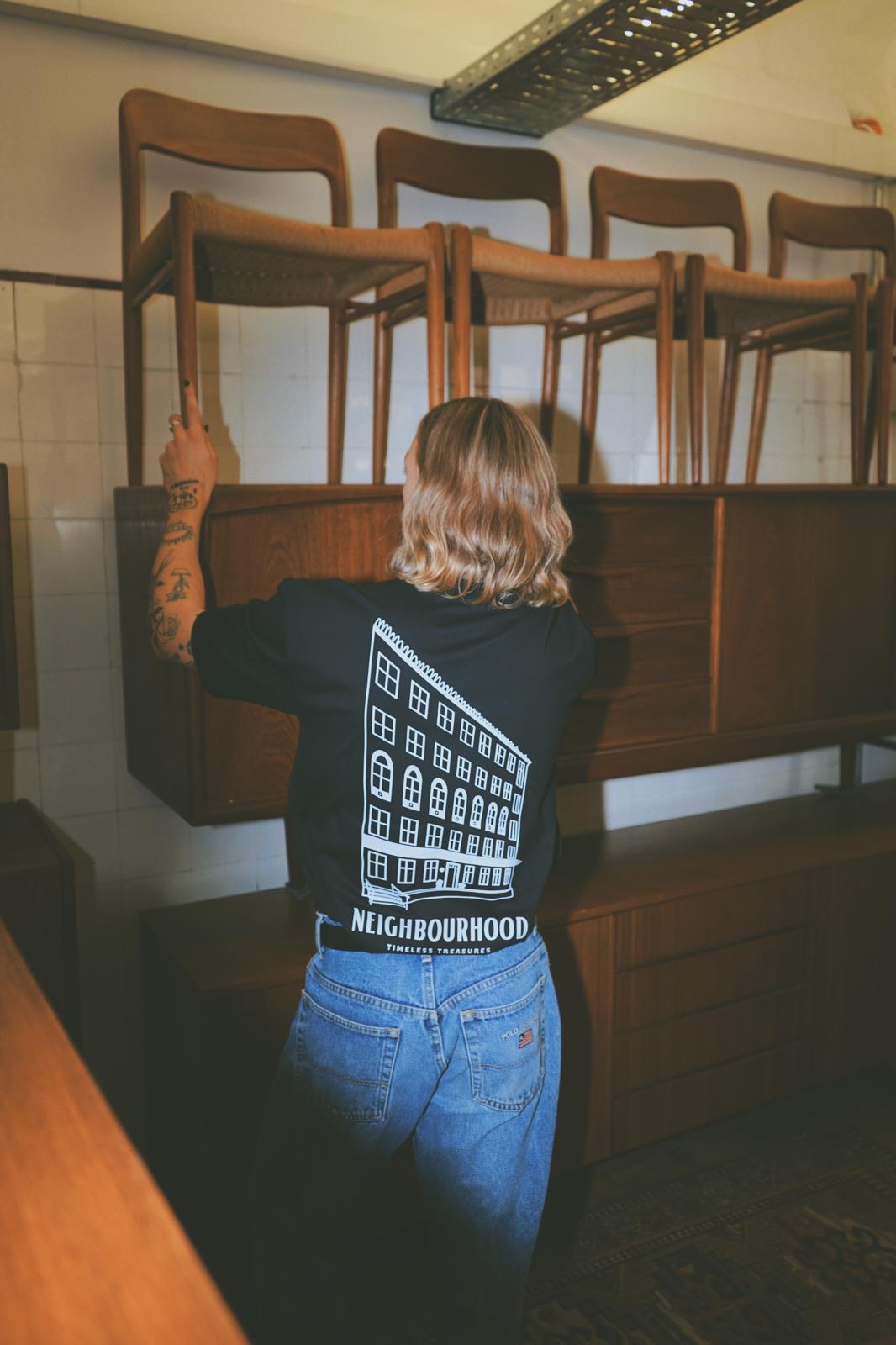 Vintage T-Shirt "Neighbourhood" Oversized von Stickmacher