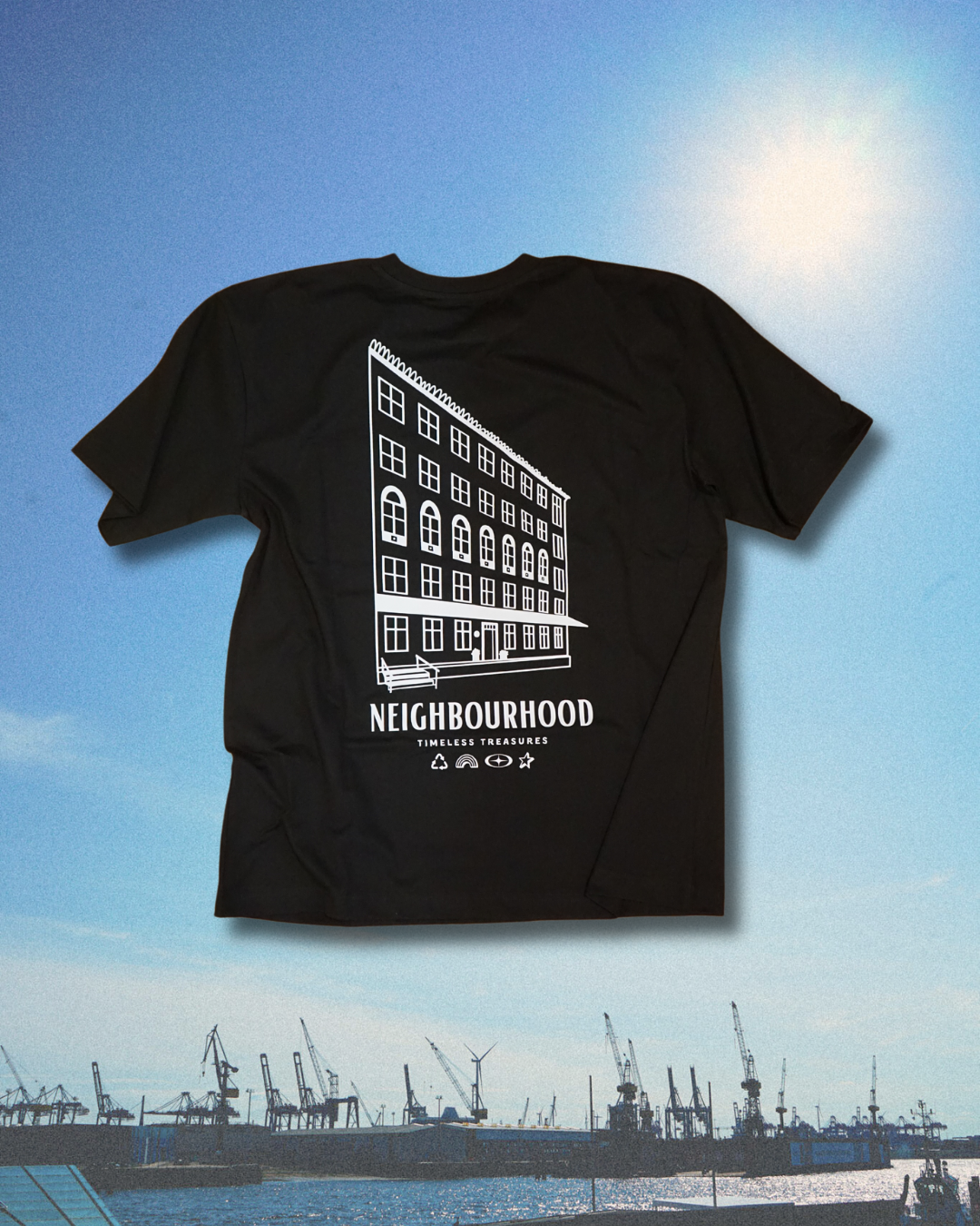 Vintage T-Shirt "Neighbourhood" Oversized von Stickmacher