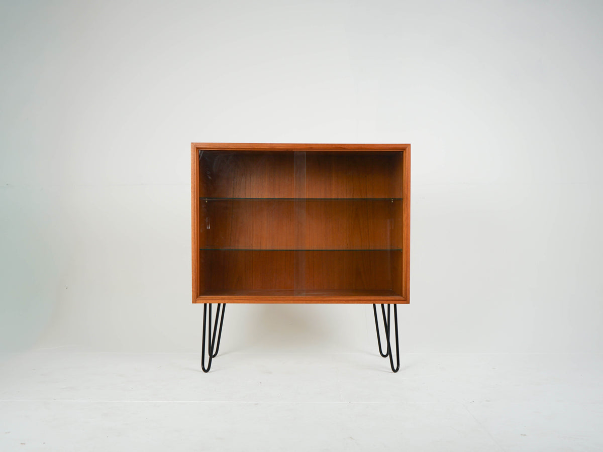 Vintage Vitrine aus Teakholz mit Bar, Mid-Century Modern
