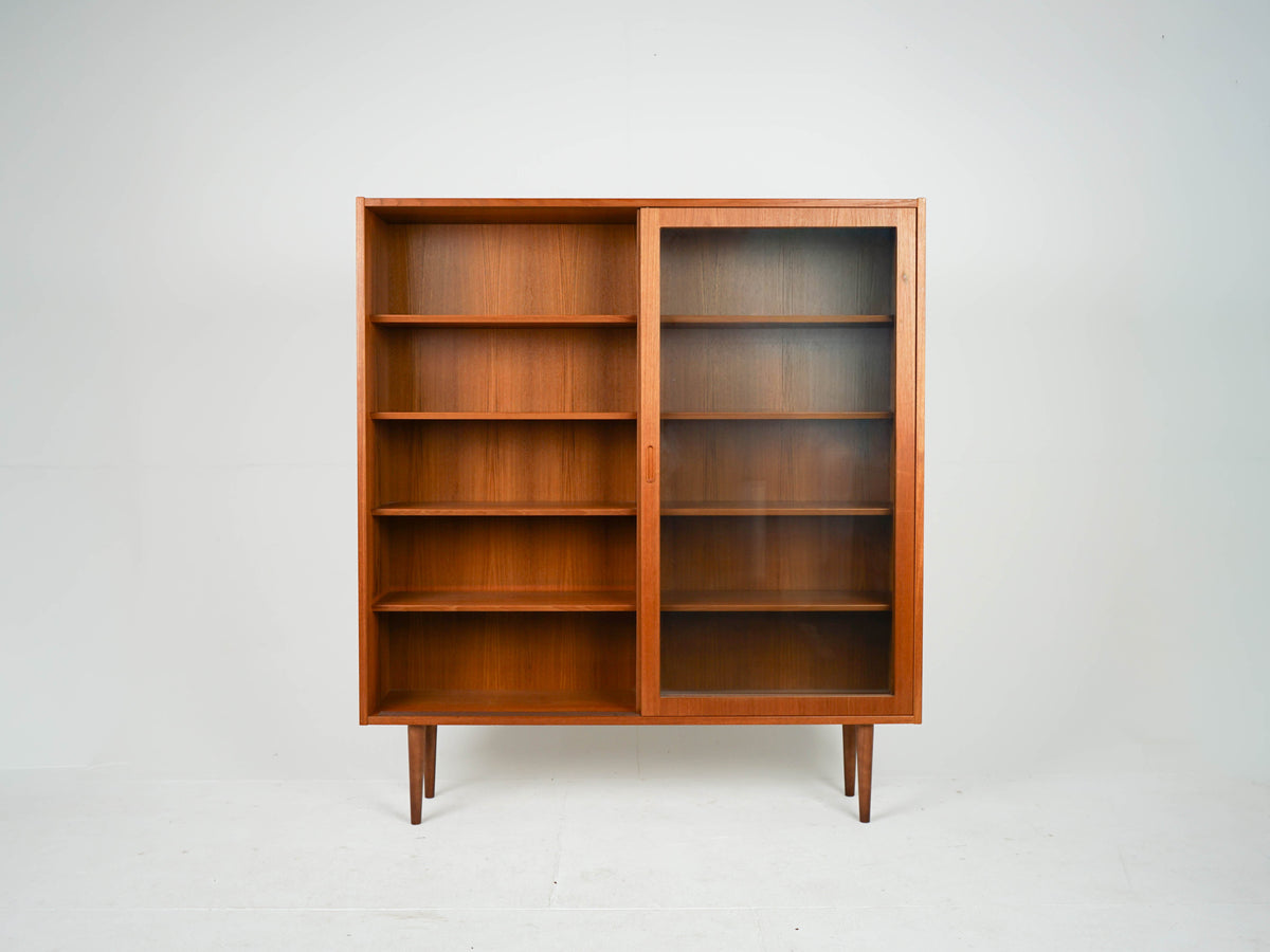 Vintage Teak Vitrine von Poul Hundevad