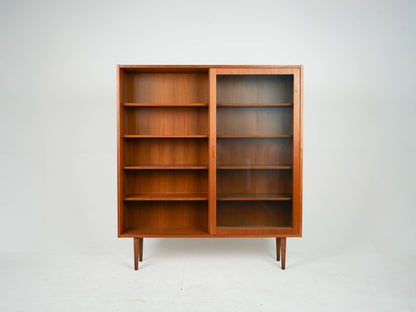Vintage Teak Vitrine von Poul Hundevad